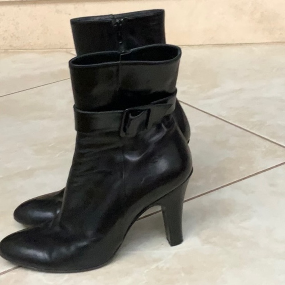 Barneys New York Ankle Bootie